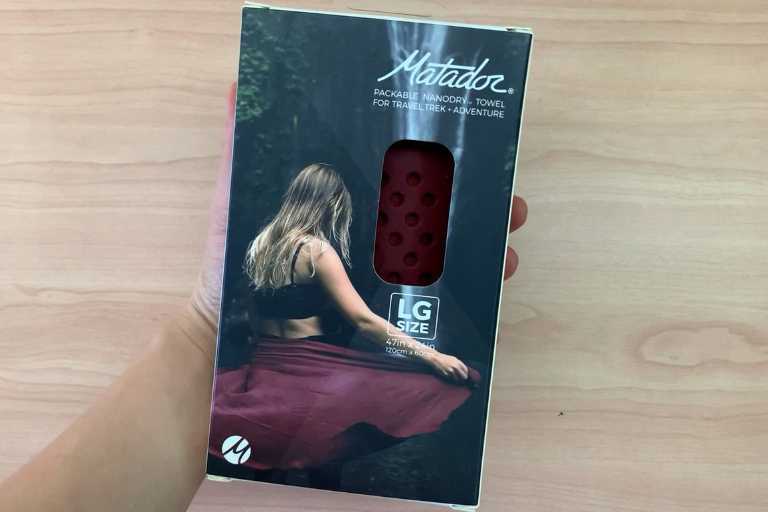 Back packaging of an unopened Matador NanoDry towel. 