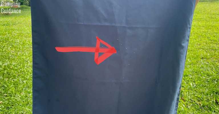White specks on the Rainleaf Microfiber towel after dragging it through some grass and dirt.