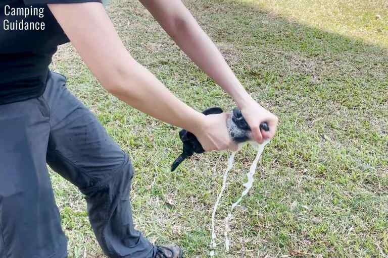 Wringing out the Rainleaf Microfiber towel