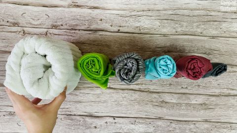 Top view, from left to right: Cotton towel, Sea to Summit Pocket Towel, PackTowl UltraLite, Sea to Summit AirLite Towel, Matador NanoDry Shower Towel, Matador NanoDry Trek Towel 
