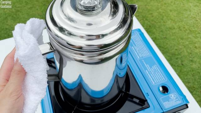 The handle of the Coleman 12-Cup Stainless Steel Percolator is not comfortable and not heat-resistant, so I had to use a cloth around it.