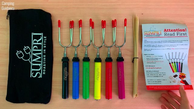 Here’s my storage pouch, my 6 Sumpri Marshmallow Roasting Sticks, spare bamboo sticks, and some instructions.