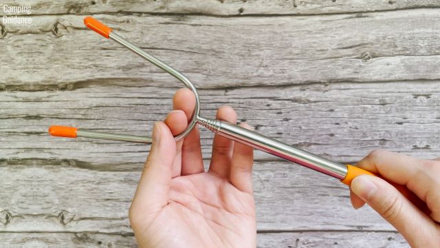 Here's a photo of the rod and tines of the Briout Extra-Long Marshmallow Roasting Sticks.