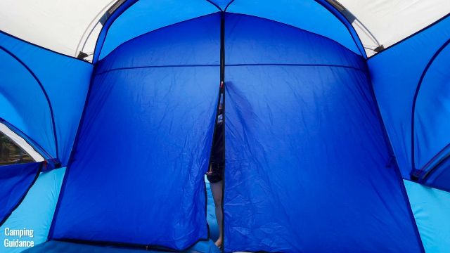 The room divider of the Columbia Mammoth Creek 10.