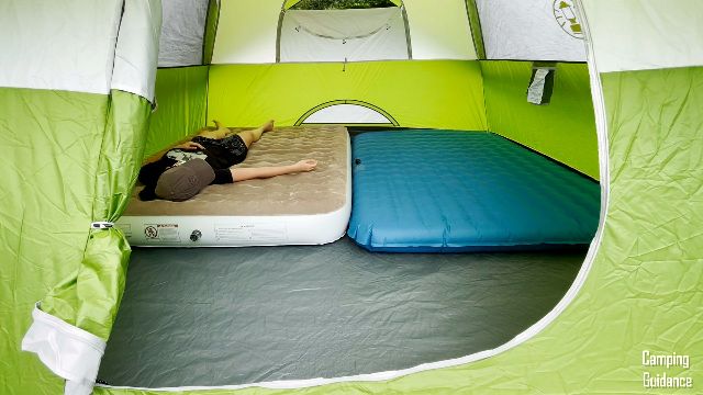 2 queen beds in the Coleman Sundome 6
