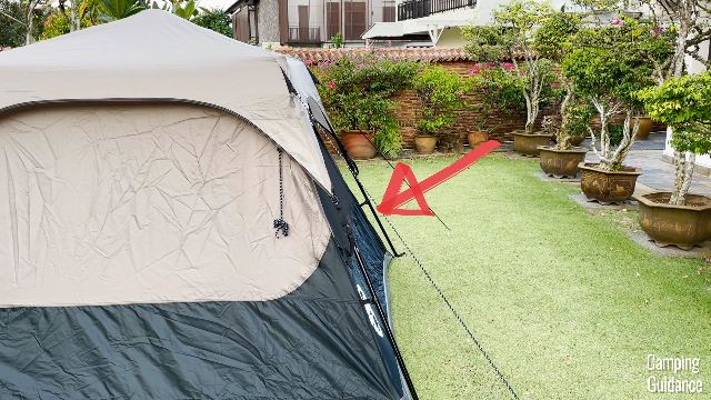 This is what the side walls of the Coleman Instant Tent 4 look like.