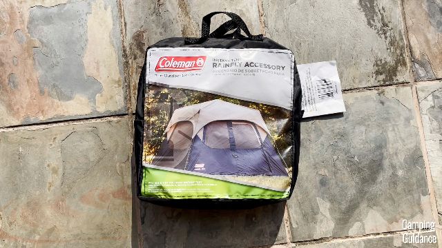 The separate rainfly of the Coleman Instant Cabin 4.