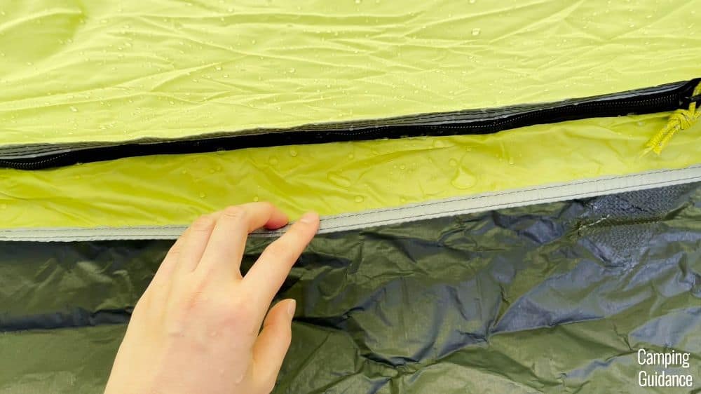 Extra rain protection for the zippers of the T-door in the Core Instant 9.