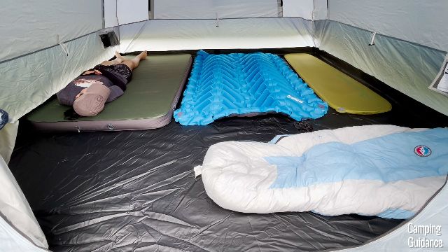 6 single sleeping pads in the Caddis Rapid 6.