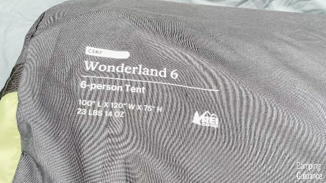 The marketed dimensions of the REI Wonderland 6 printed on the carry bag.