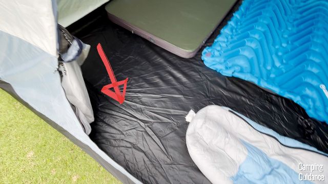 A little leftover space in the Caddis Rapid 6, even with 6 pads already in it.