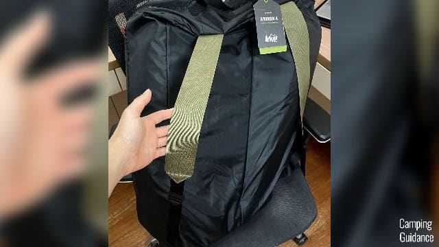 The backpack carry bag of the REI Kingdom 6.