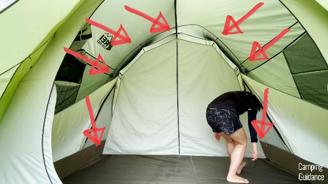 The red arrows are pointing to the 7 loops of the divider in the REI Wonderland 6.