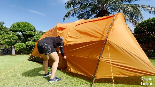 Me zipping up the vestibule door of the Wawona 6.