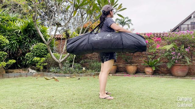 This is what the Caddis Rapid 6 looks like when slung over my shoulder.