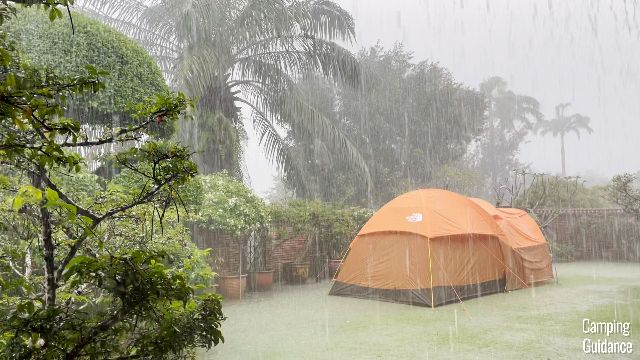 The North Face Wawona 6 in super heavy rain.