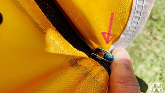 What the vestibule door zippers look like up close.