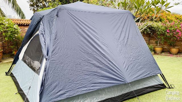 Notice that the rainfly obscures the view from the windows at the other 2 sides of the Caddis Rapid 6.