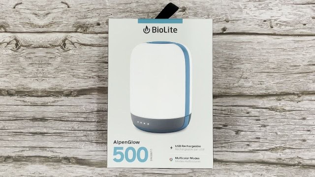 The author unboxing the BioLite AlpenGlow 500.