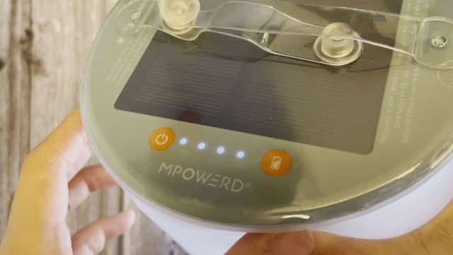 The battery lights of the BioLite Luci Charge 360 lantern.