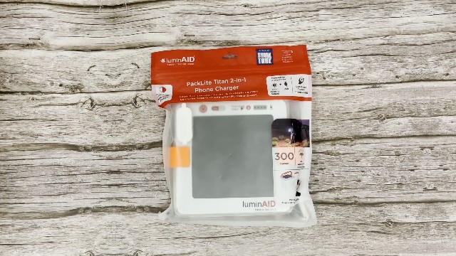 The original packaging of the LuminAID PackLite Titan.