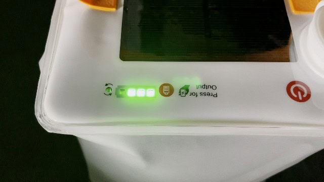 The battery indicator lights of the LuminAID PackLite Max.
