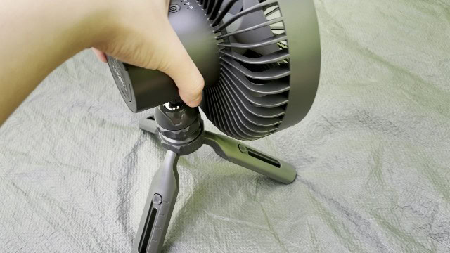 The 3 adjustable legs of the Nitecore NEF10 Fan.