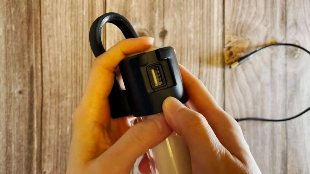 The USB output of the Ledlenser ML6