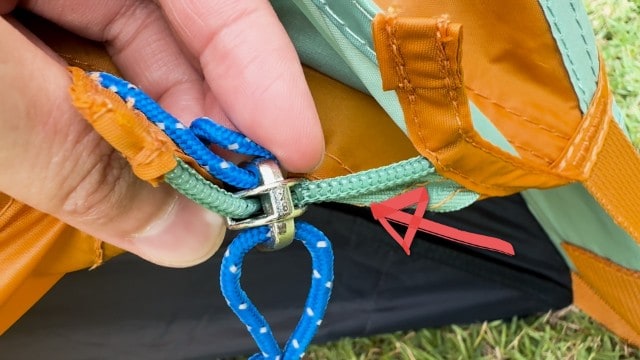 The vestibule zippers of the Kelty Wireless 4.