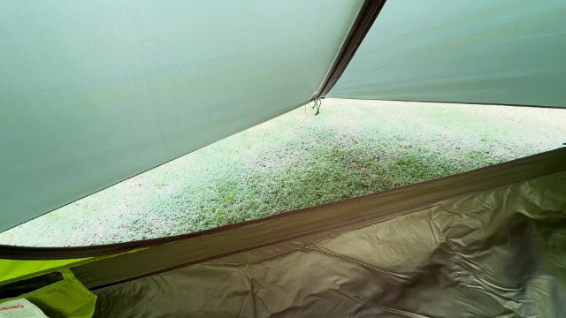 The size of the vestibule in the Marmot Crane Creek 2.